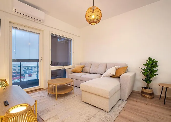 Spacious 2Bdr Apartment With Private Sauna